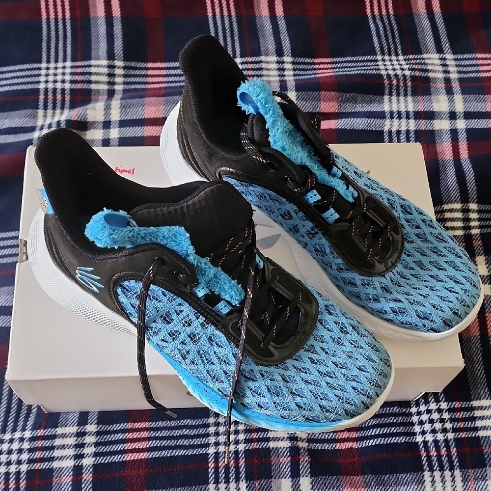 Mens Curry Under Armour Cookie Monster Basketball Shoes